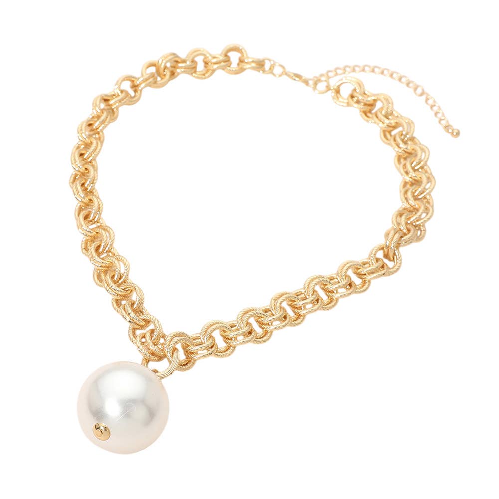 Bold Pearl Chunky Necklace