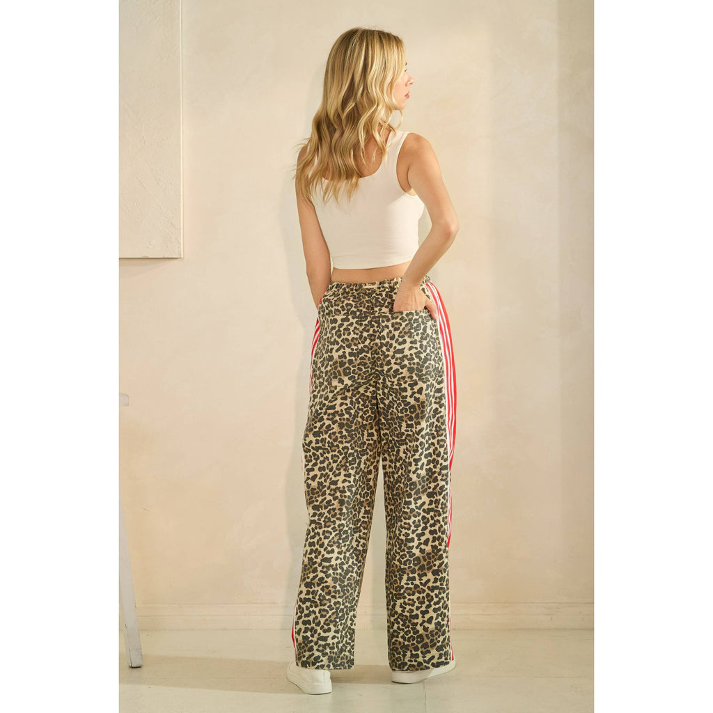 Veveret Leopard Striped Pants