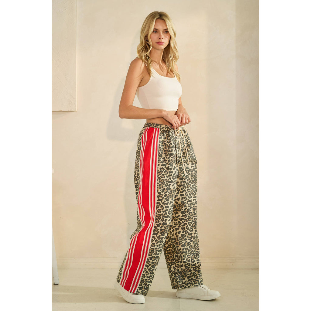 Veveret Leopard Striped Pants