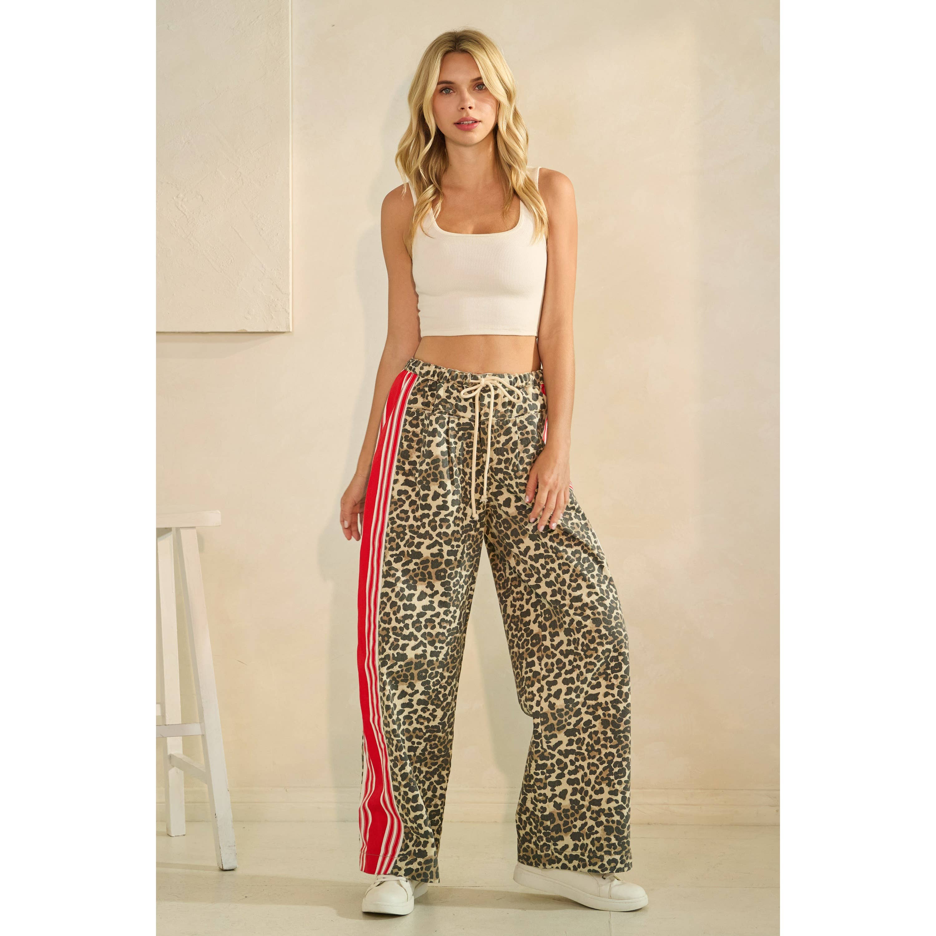 Veveret Leopard Striped Pants