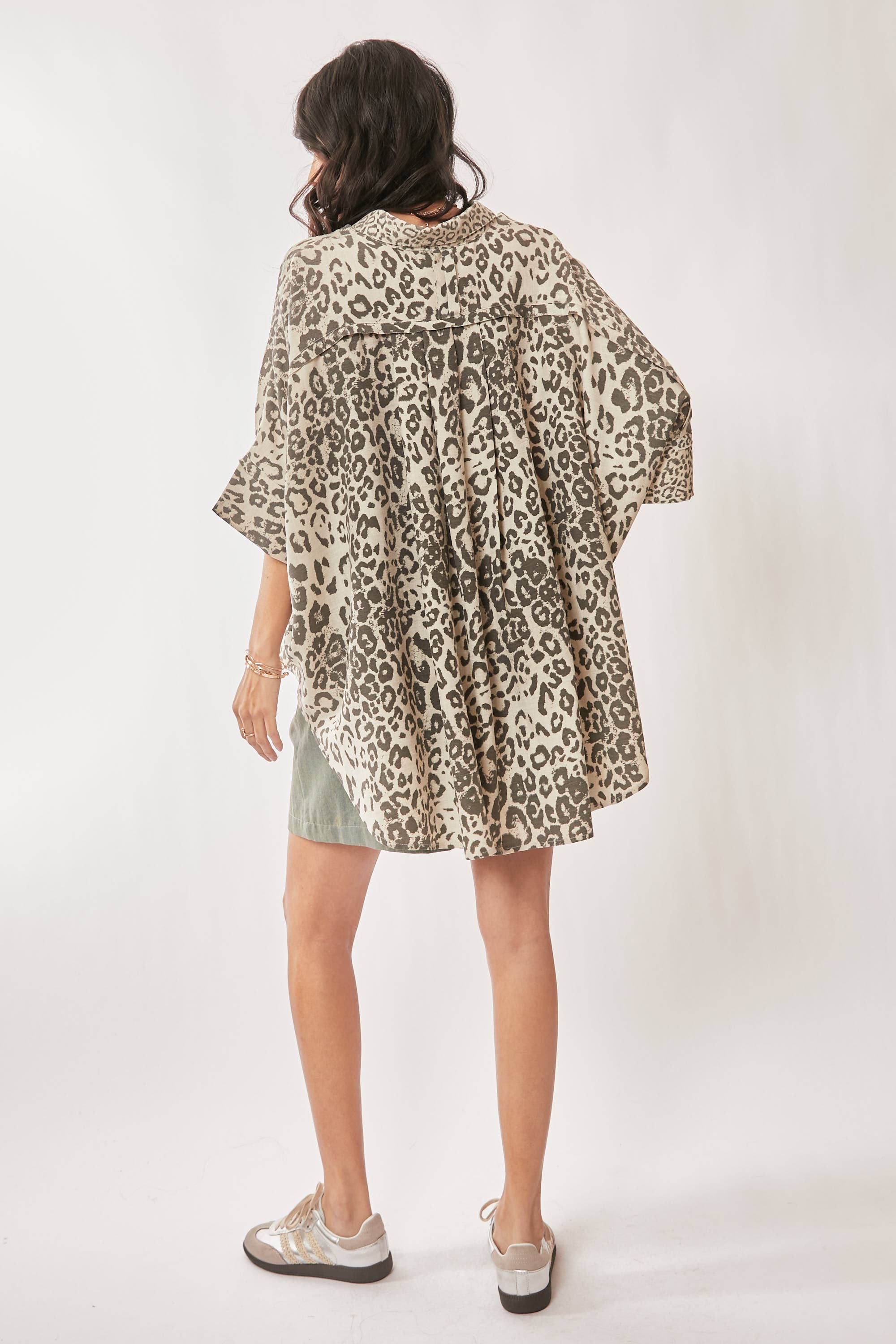 Davi & Dani Leopard Print Oversized High-Low Shirt
