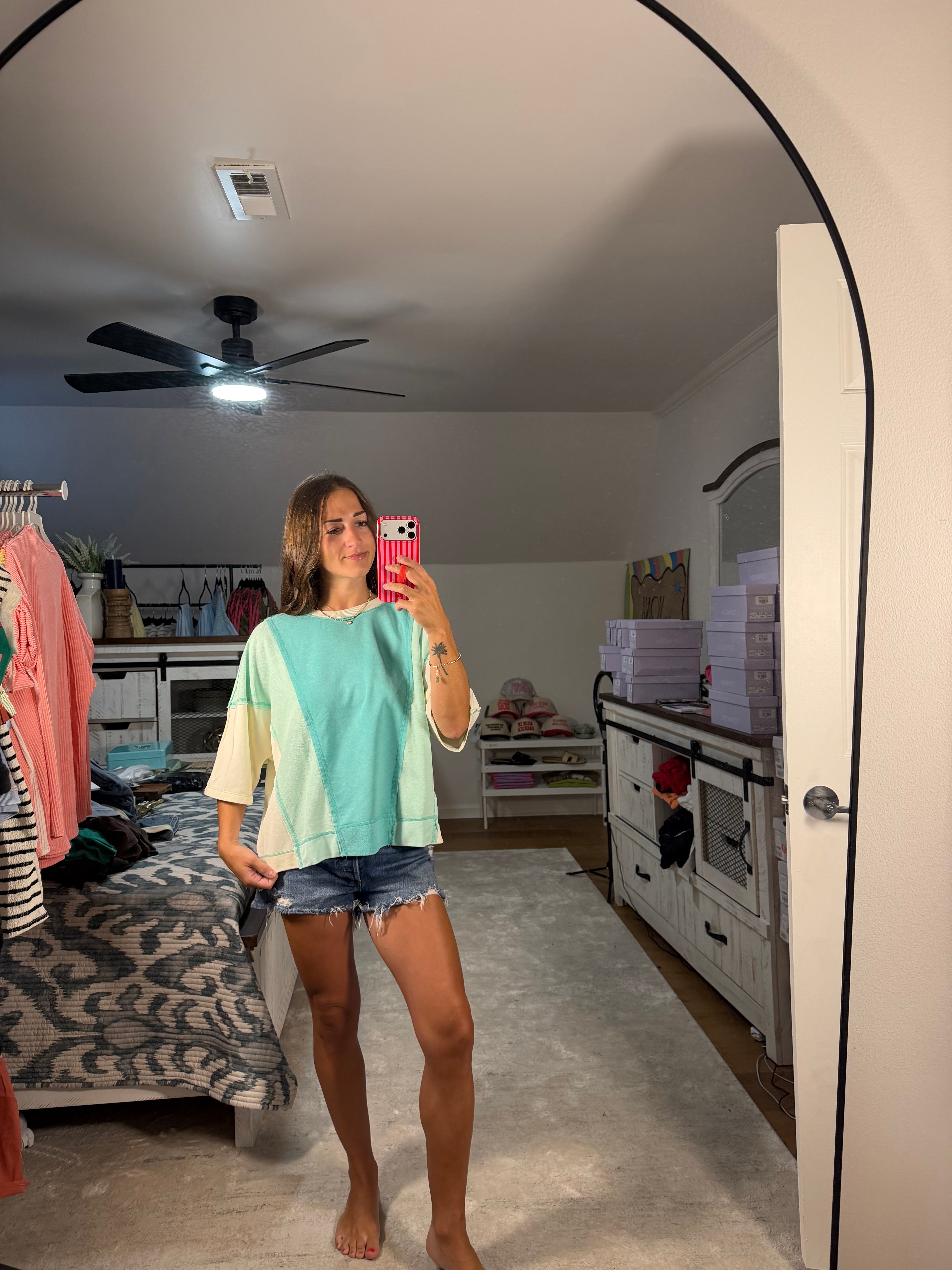Mitto Shop color block relaxed fit short sleeve top