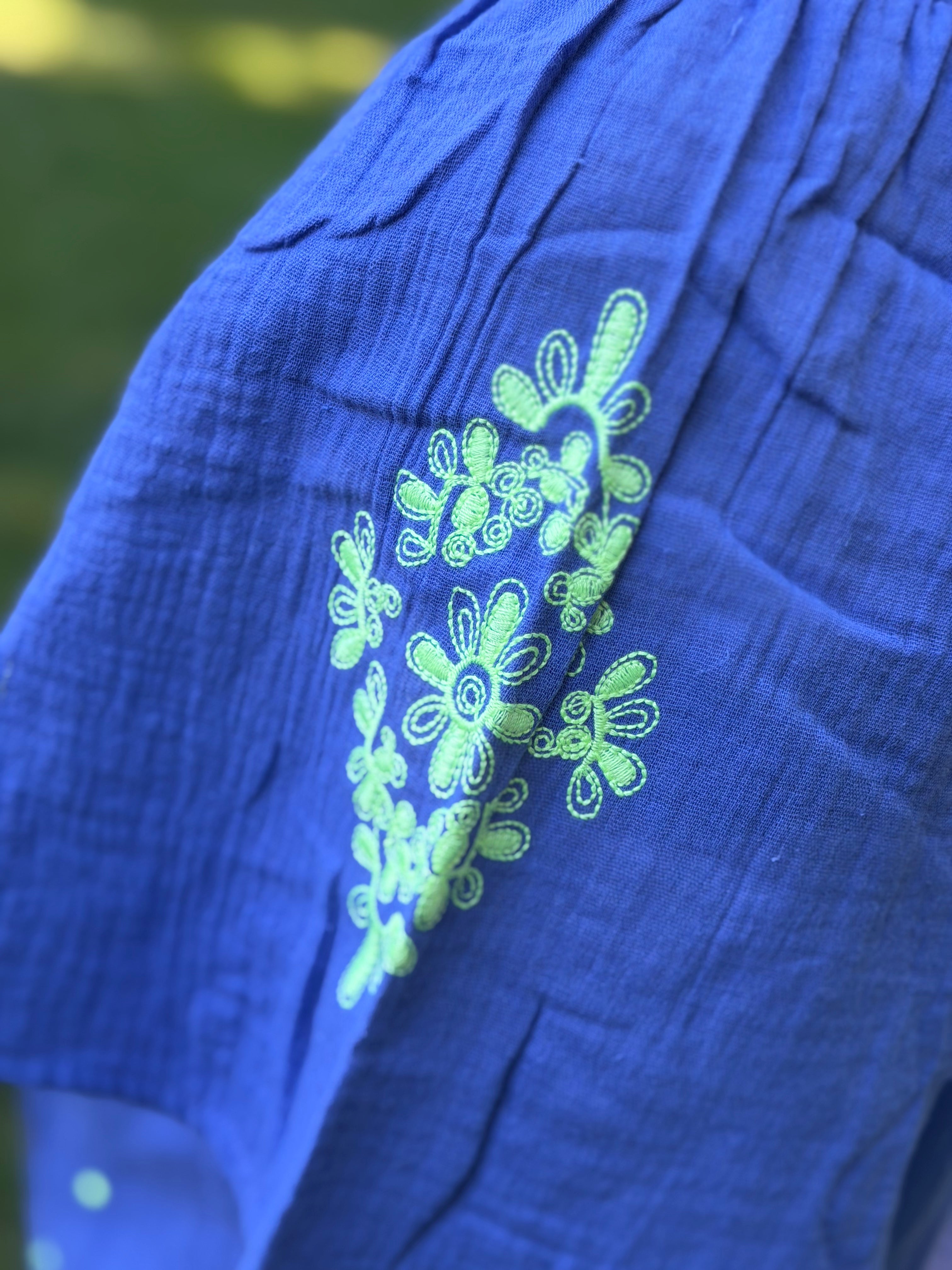 Easel Tassel Top
