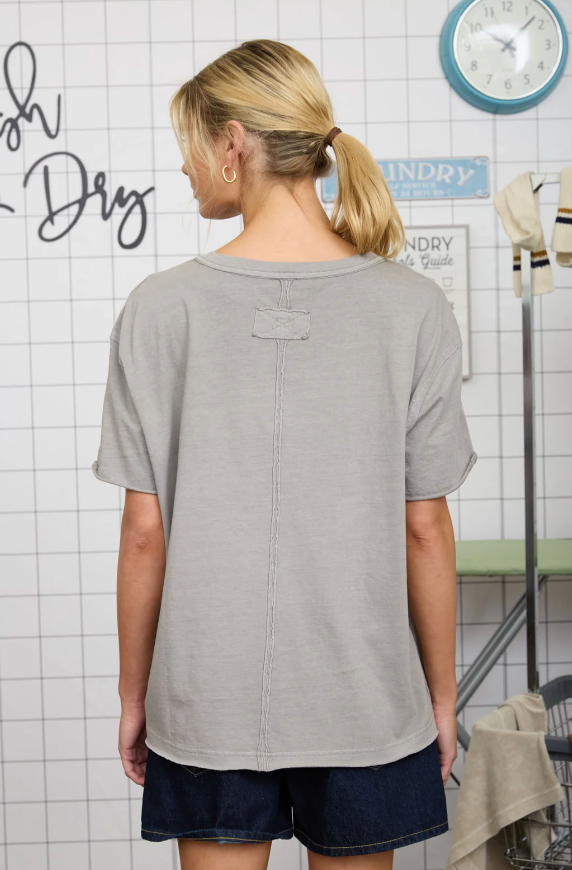 JOA Relaxed V-Neck