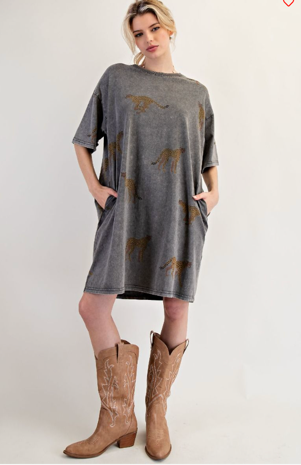 Easel Cheetah T-shirt Dress