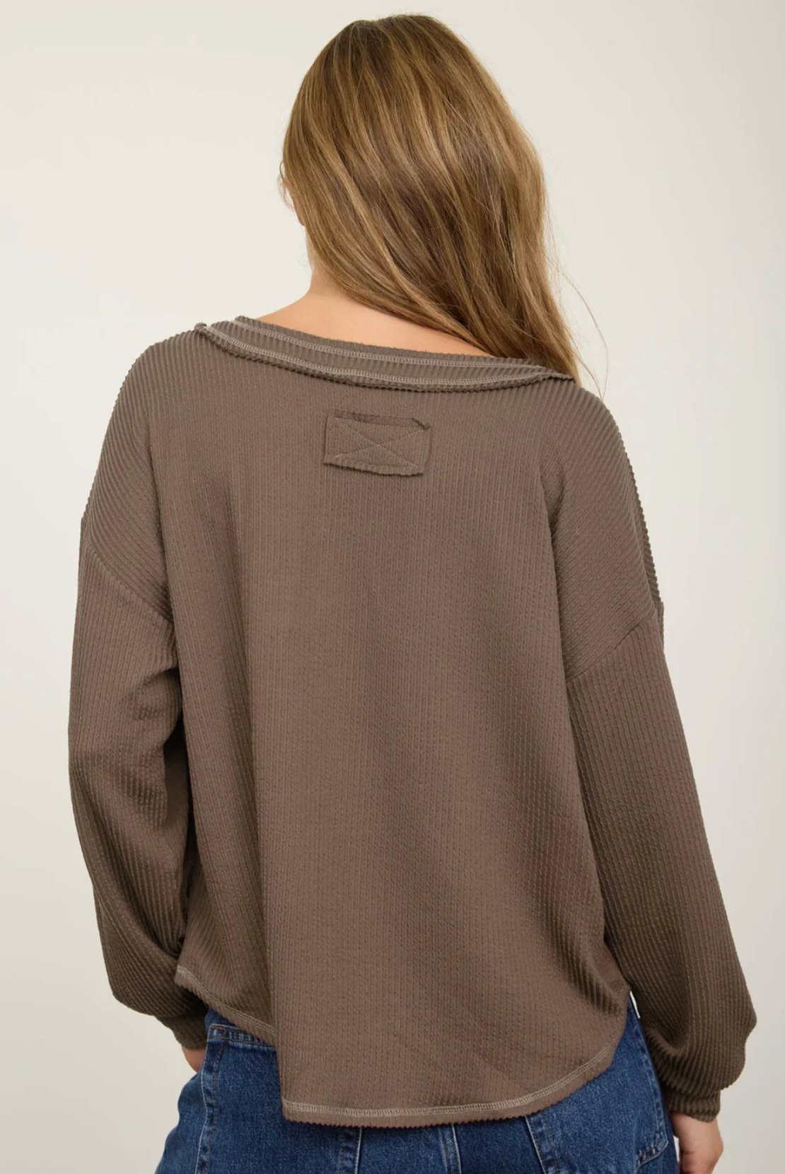 Blu Pepper V-Neck Textured Top