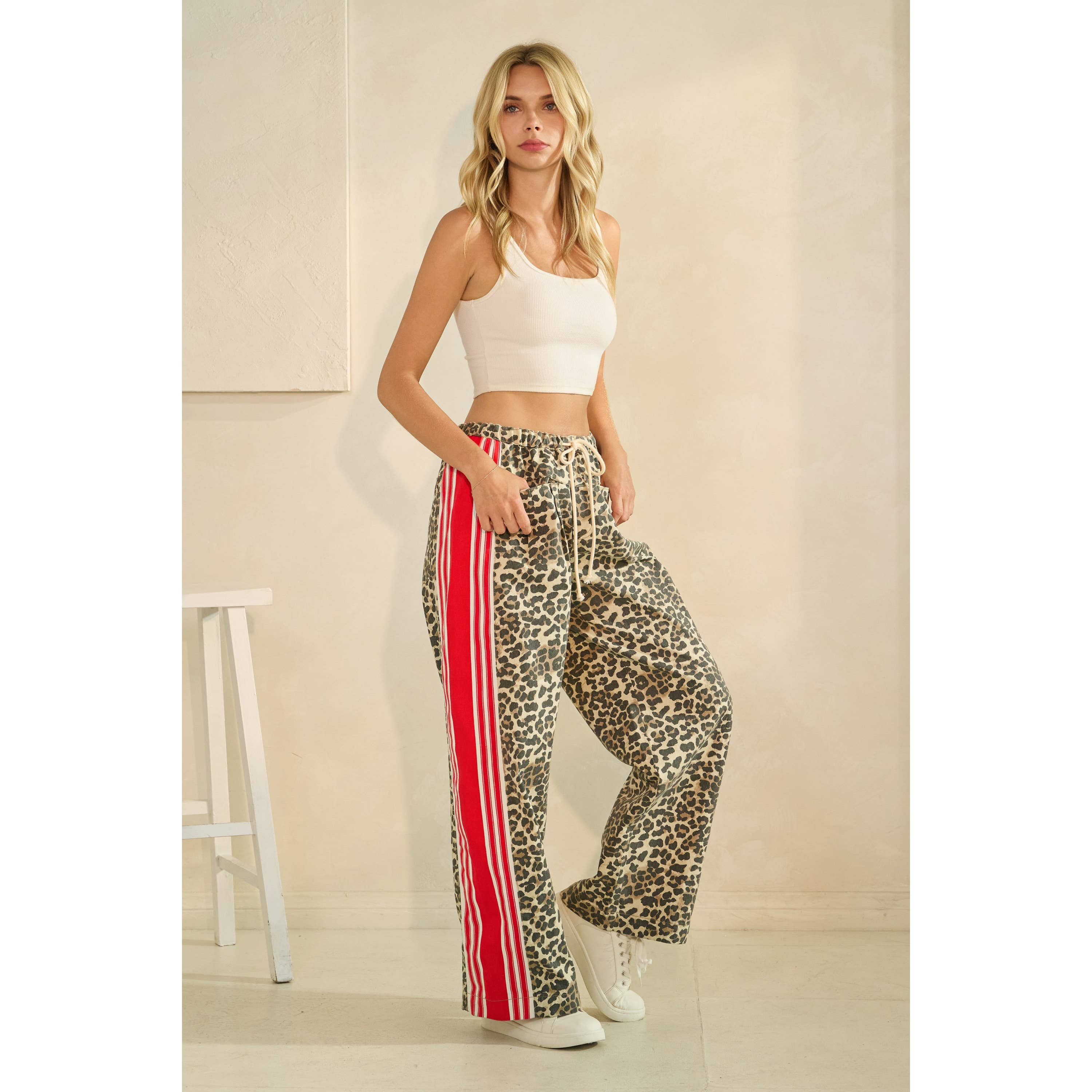 Veveret Leopard Striped Pants