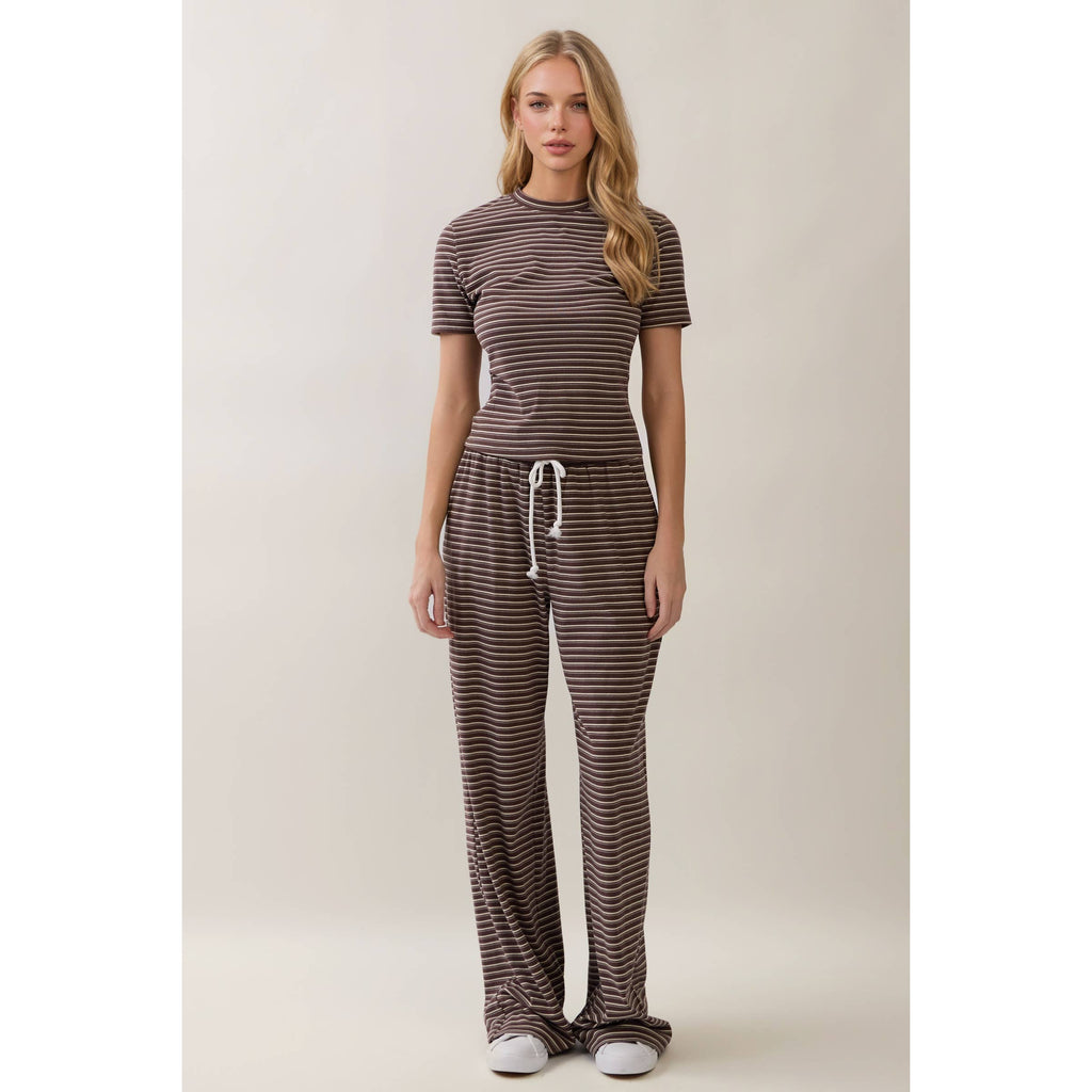 Veveret Striped Lounge Set